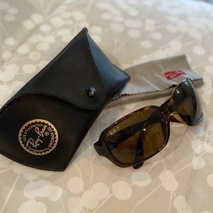 Women’s Ray Ban sunglasses